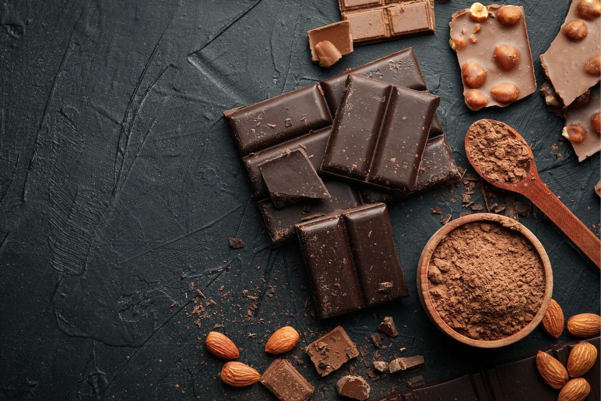 Dark Chocolate Unsweetened: Embrace the Pure Intensity of Cocoa - ChocoVivo